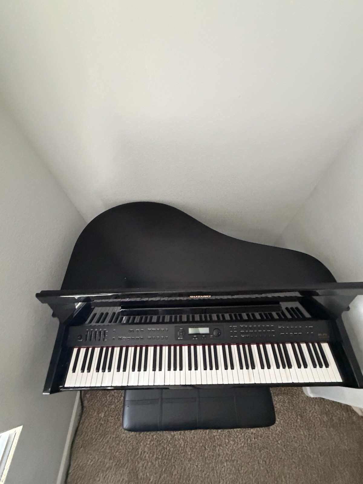 Suzuki 88-Key Digital Home Piano - Black 88 Key Digital Piano