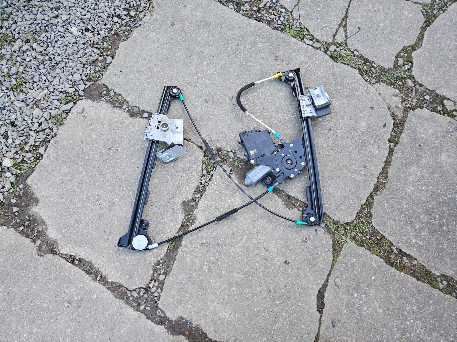 VW Golf 3 4 convertible electric window regulator front right 1E0959802a