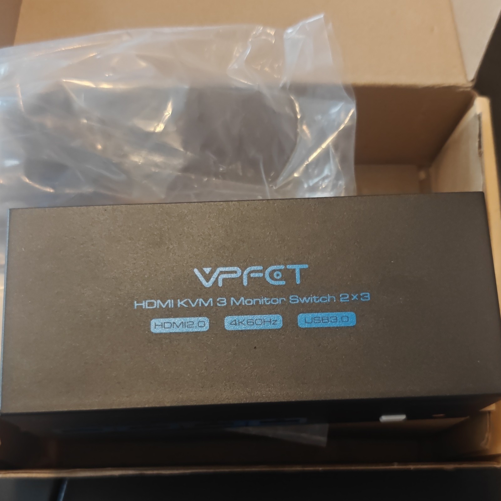 VPFCT HDMI KVM 3 Monitor Switch 2x3 4K60Hz USB 3.0 VP-SW230 Black
