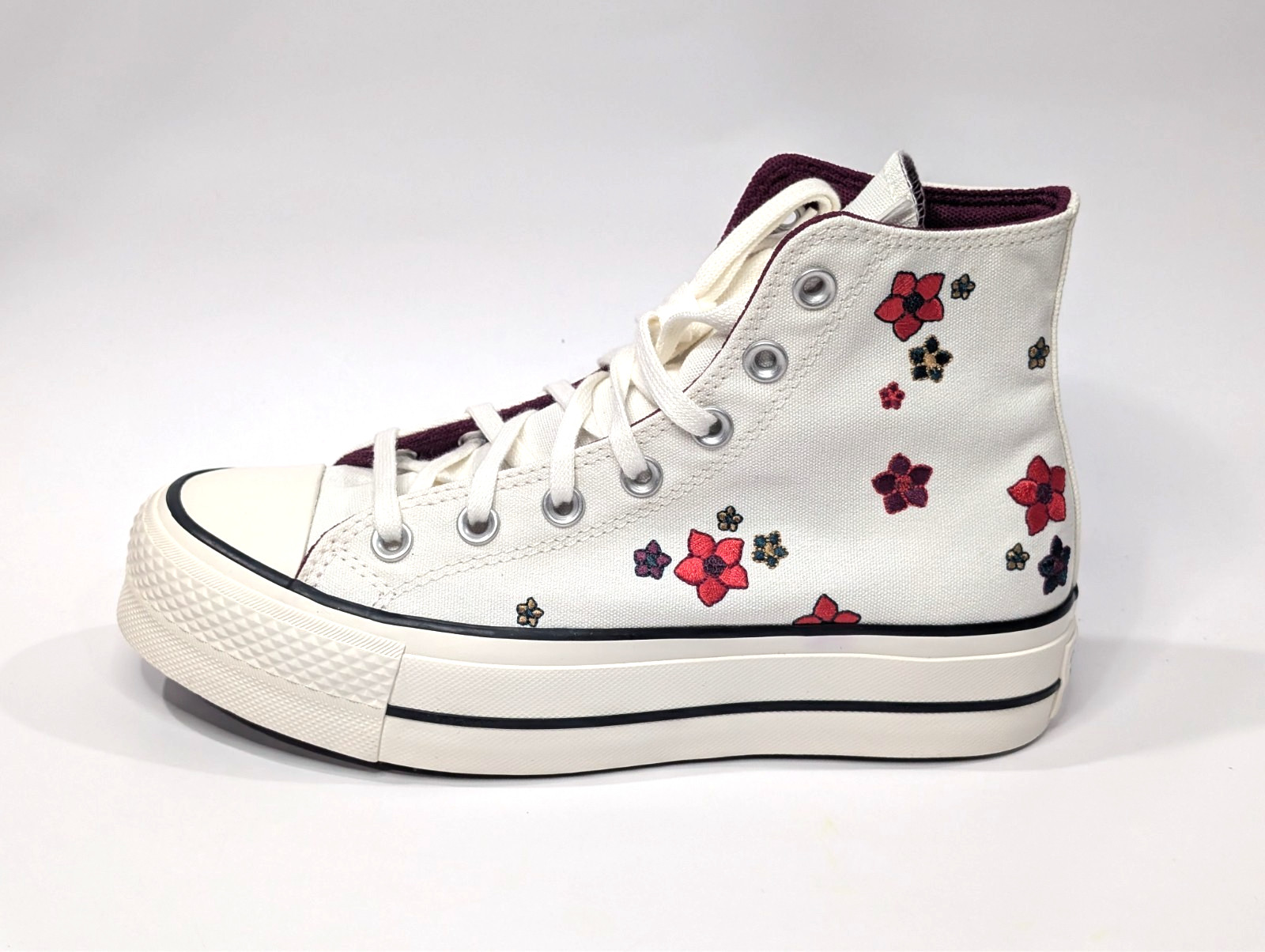 Converse CTAS Lift Egret/Red Women's Platform High Top Sneakers - Asst Sizes NWB