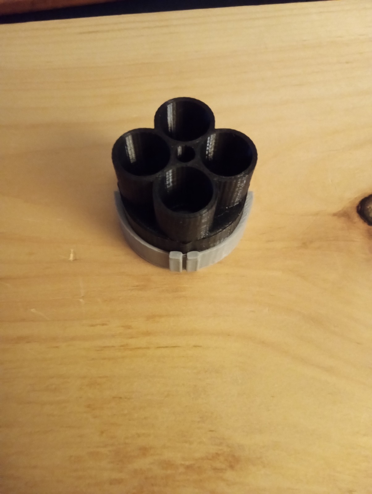 Lee APP Universal Case Feeder 3D Printed With 5 Case Adapters,No More Adjusting.
