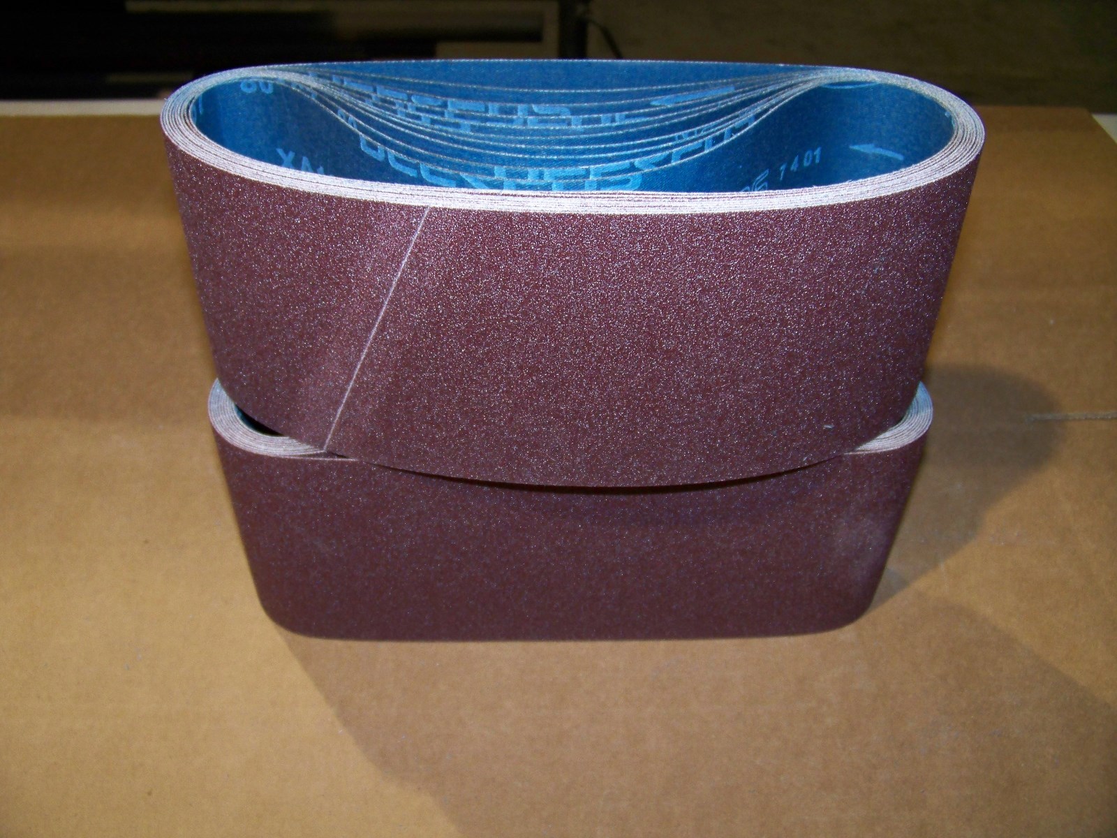 PREMIUM  A/O,  X-WEIGHT  SANDING  BELTS  4" X 24",  10 - PACK,  220-GRIT