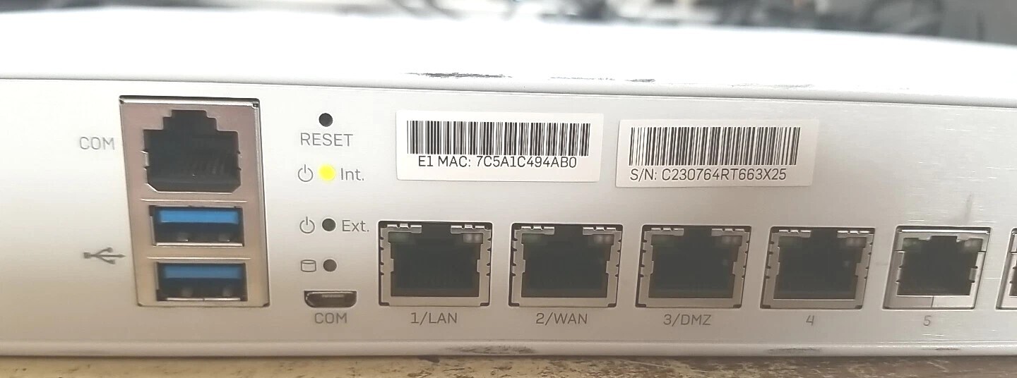 Sophos XG 210 Rev. 3 Firewall Security Appliance. *READ⬇️*
