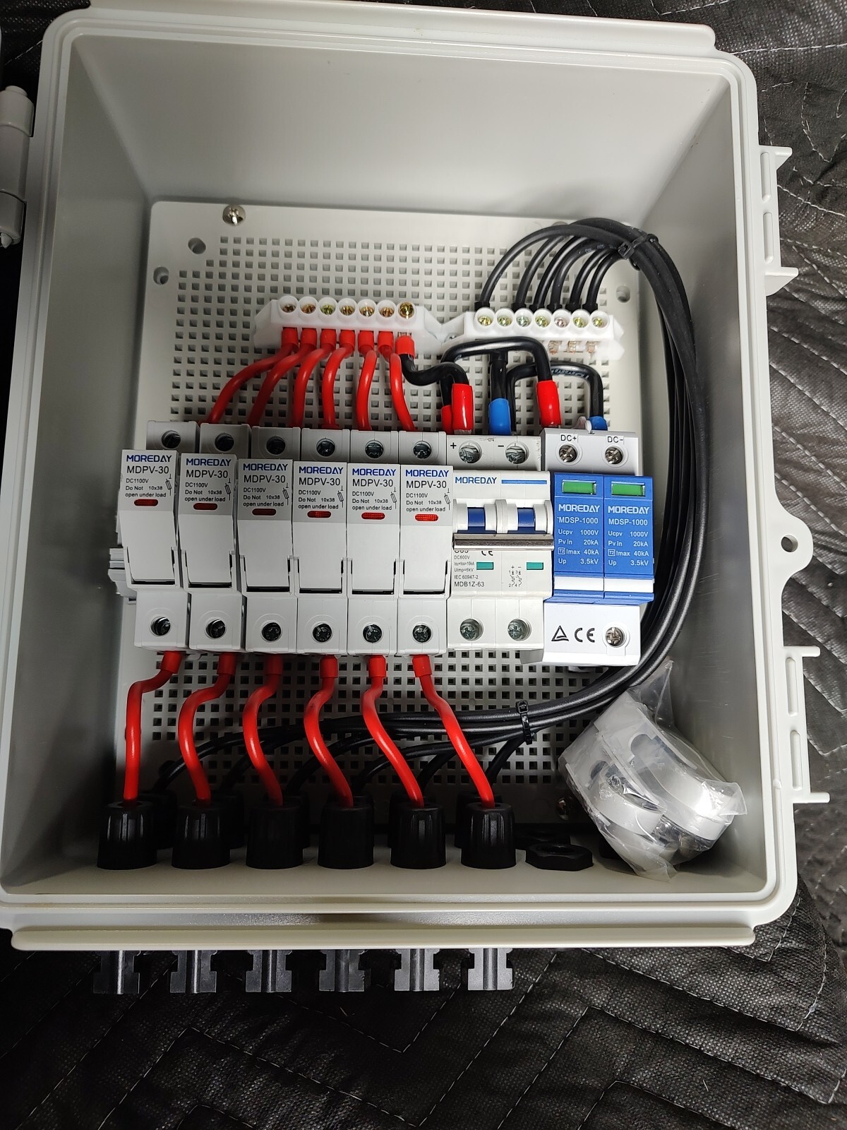 Solar MDJB-6B DC Combiner Box