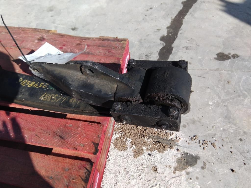 Replaces NA 2005 PETERBILT 379 FRONT LEAF SPRING , MN
