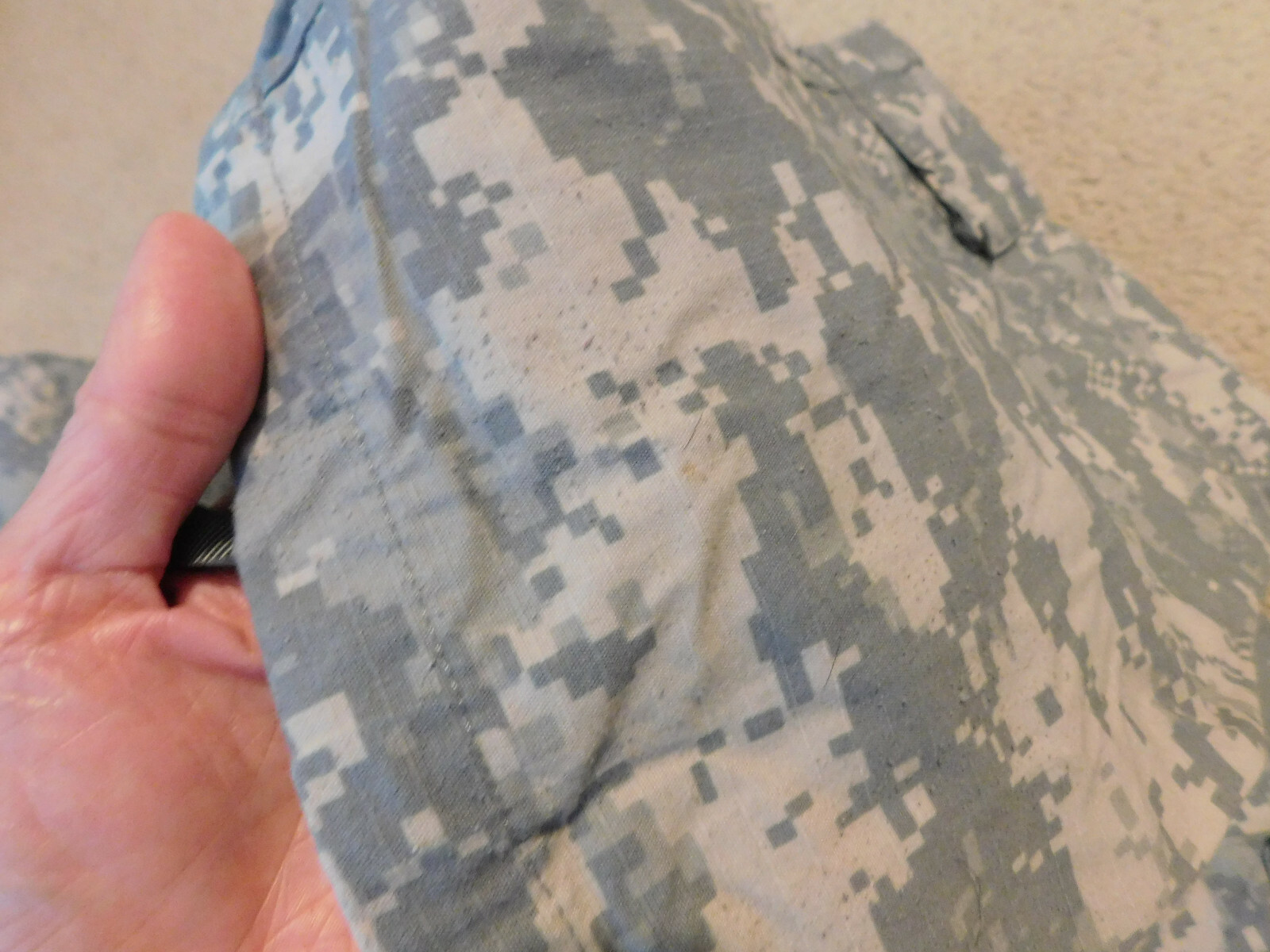 US ARMY ACU PANTS SIZE MEDIUM - LONG