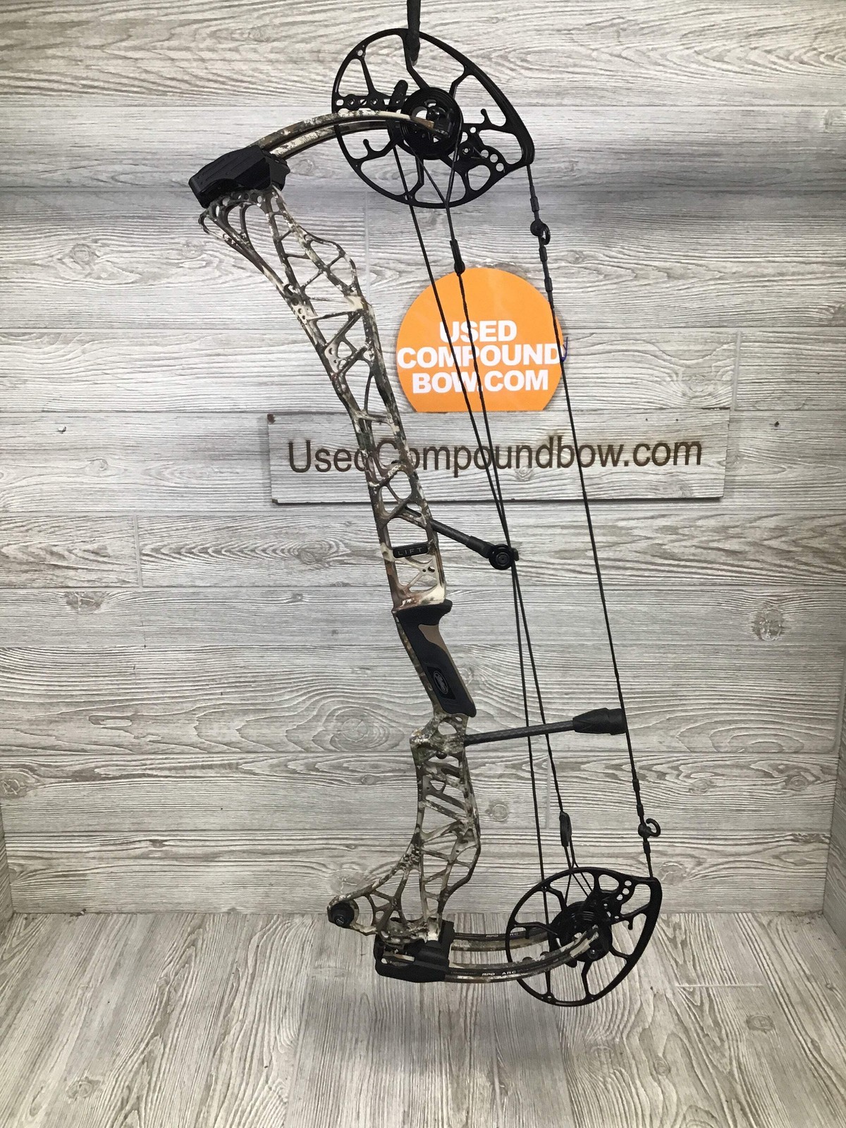 Used Mathews Lift X 29.5 Right Hand 29.5"/70# First Lite Specter