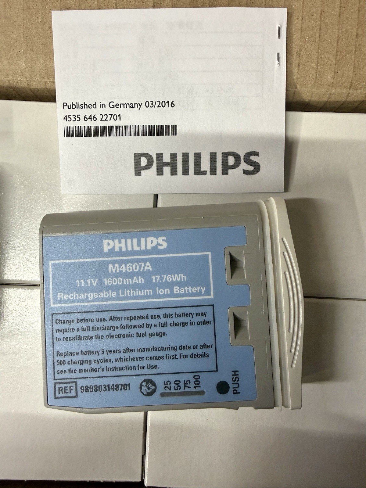 Genuine Philips Rechargeable Lithium ION Battery 10.8V / 2000mAh / 21.6Wh M4607A