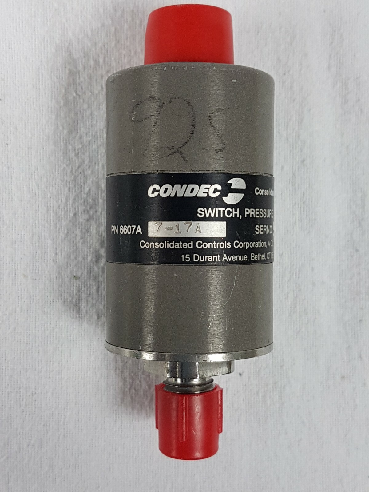 Eaton 6607A-7-17A Gauge Pressure Switch - Consolidated Controls - Unused