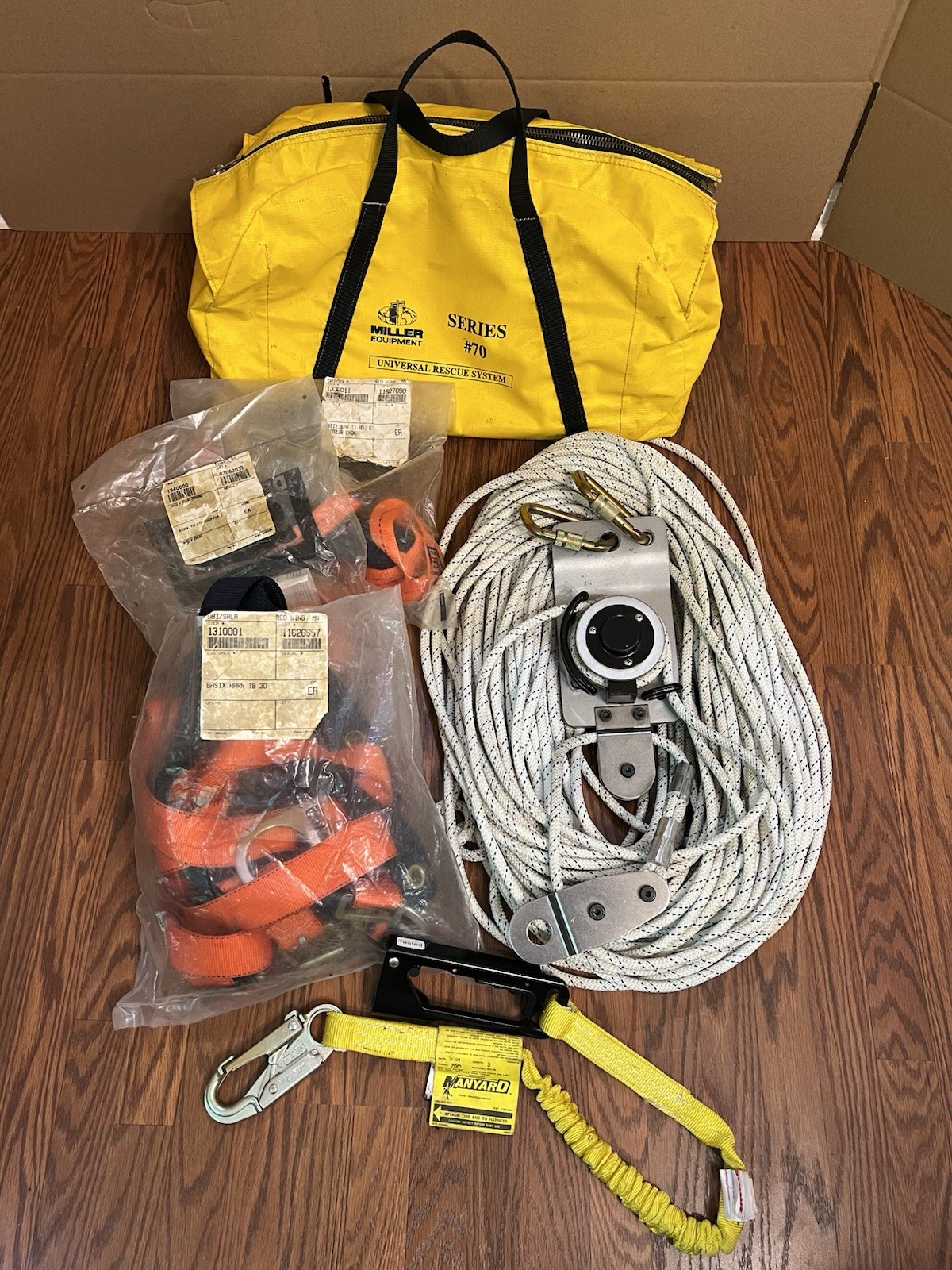 HONEYWELL MILLER 70-200/200FT Rescue System with Harness, Lanyard & Carrying Bag