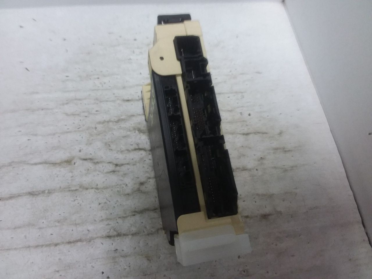 Multiplex Network Body Control Module Fits 23 HIGHLANDER 89221-0E571
