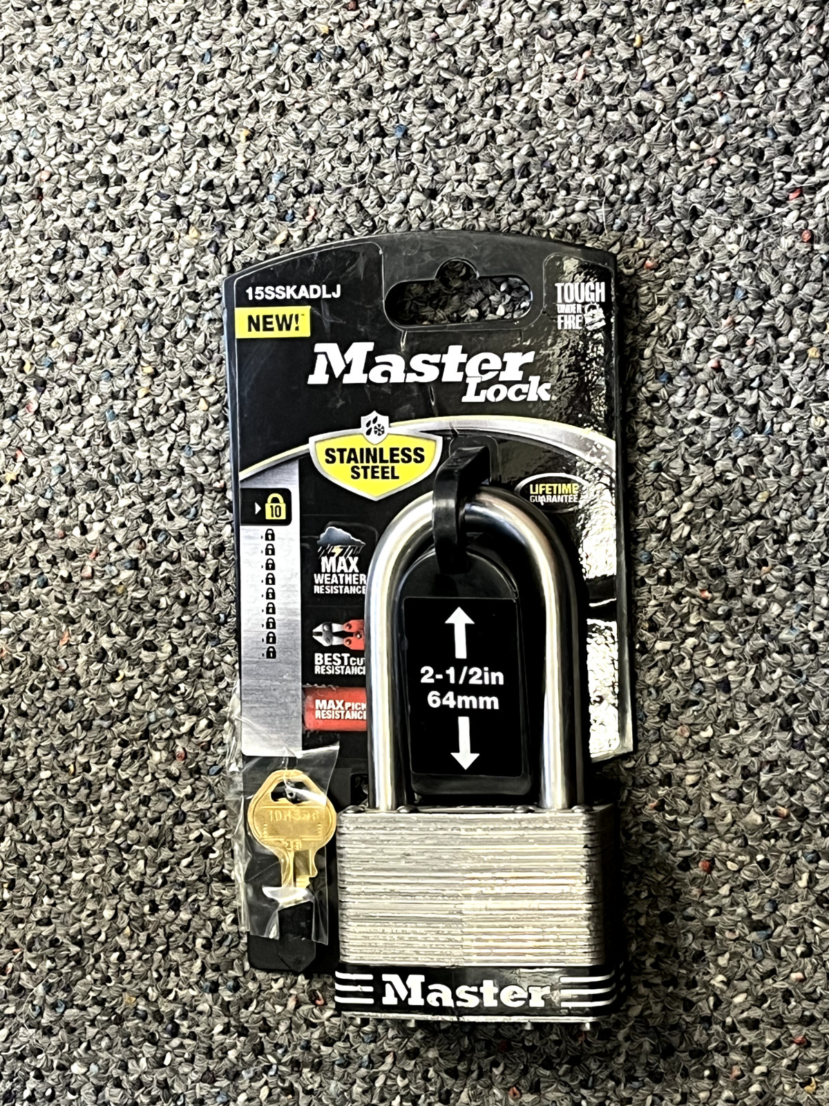 Master Lock Laminated Stainless Steel 2.5" Shackle | 15SSKADLJ