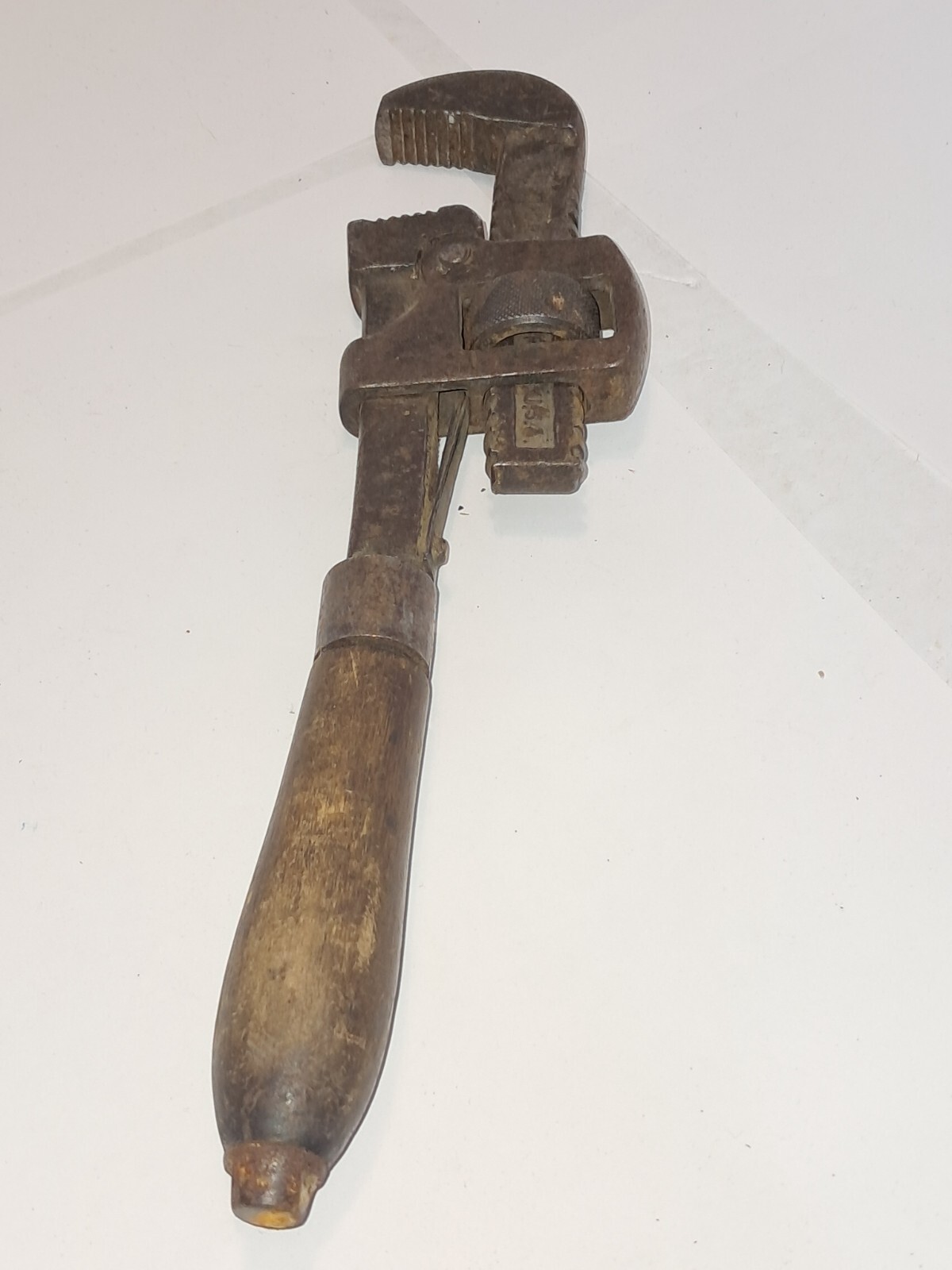 Vintage F E Wells And Sons Co. No.10 Adjustable Pipe Wrench (t)