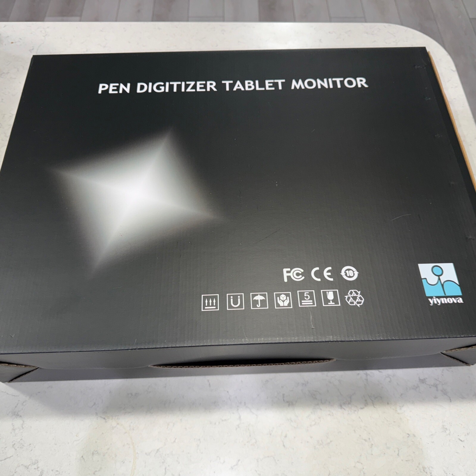 Graphics Tablet for Artists - Yiynova MVP20U 19.53 Full HD TFT LED