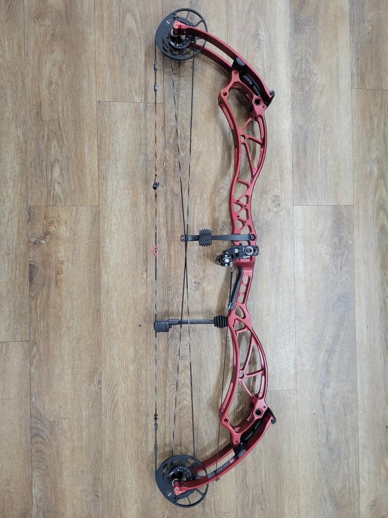 BOWTECH RECKONING 38 (SBL015454)