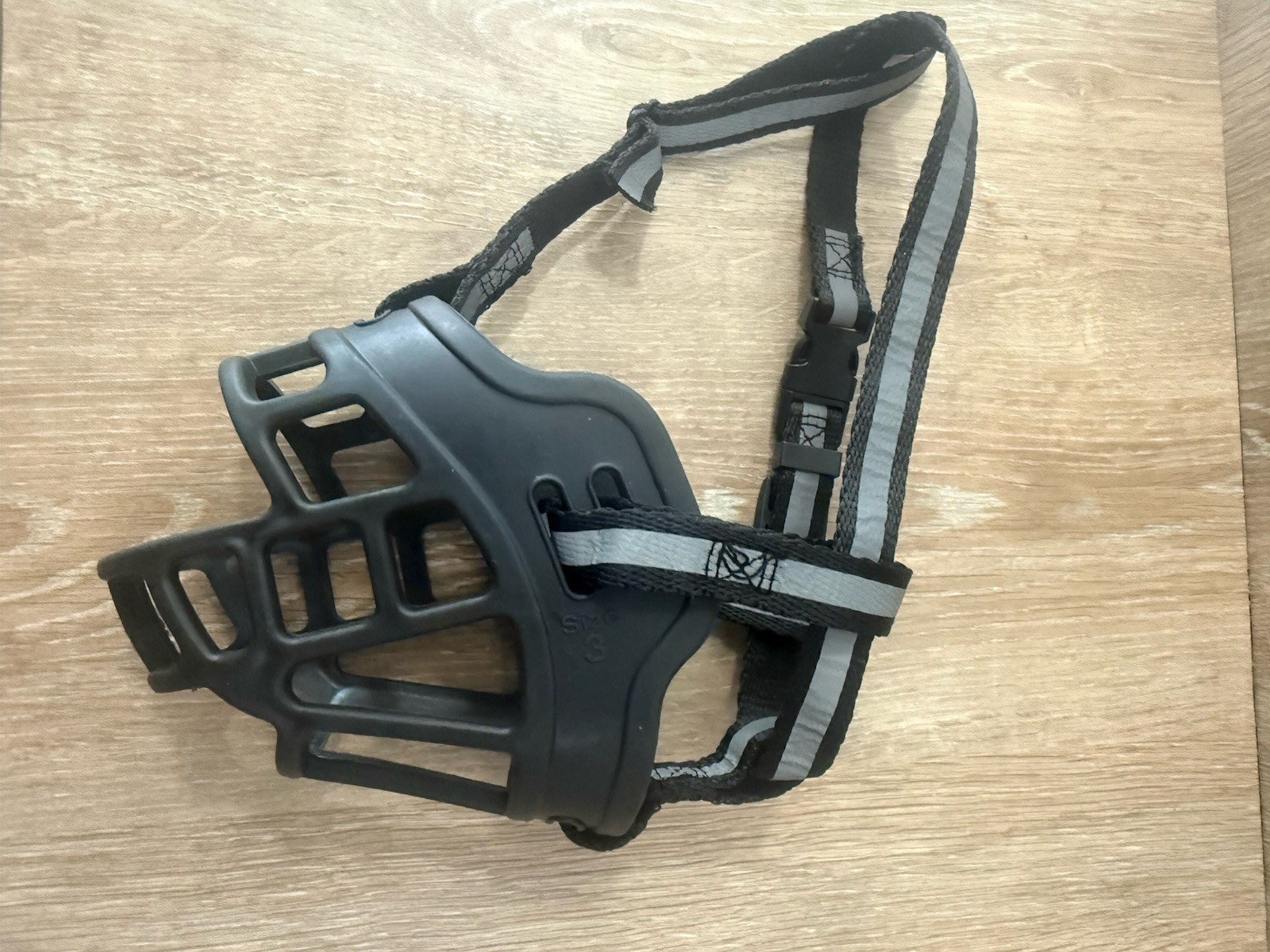 Dog Muzzle Basket Size 3 Large Breed Breathable Adjustable Black NEW