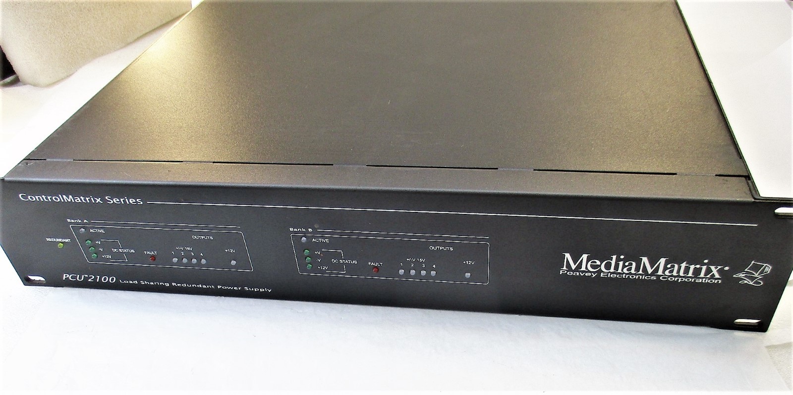 Peavey Control Matrix Series PCU-2100 Load Sharing Redundant Power Supply