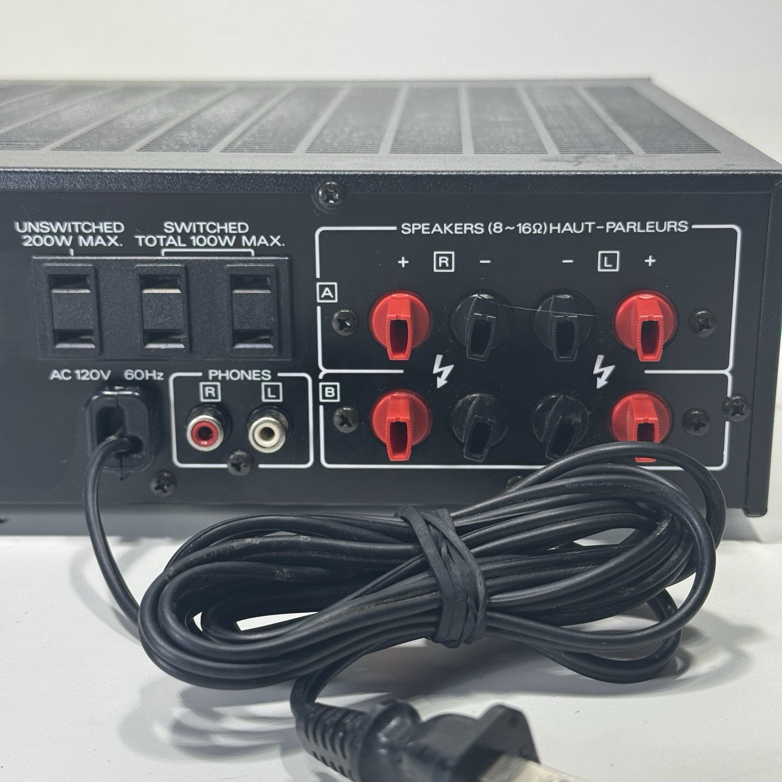 Kenwood KA-52B Integrated Stereo Amp Amplifier W/ Parametric Control - Tested