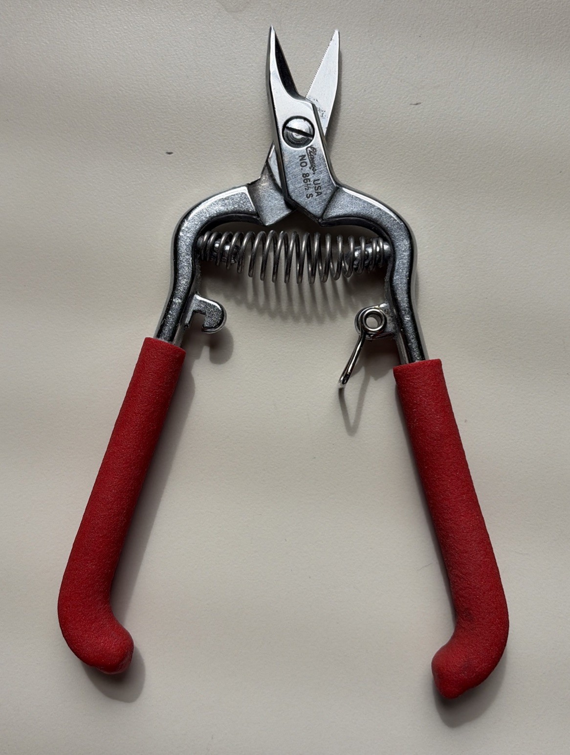 Clauss 86 1/2 Wire Cutter with Red Covered Handle Very Nice