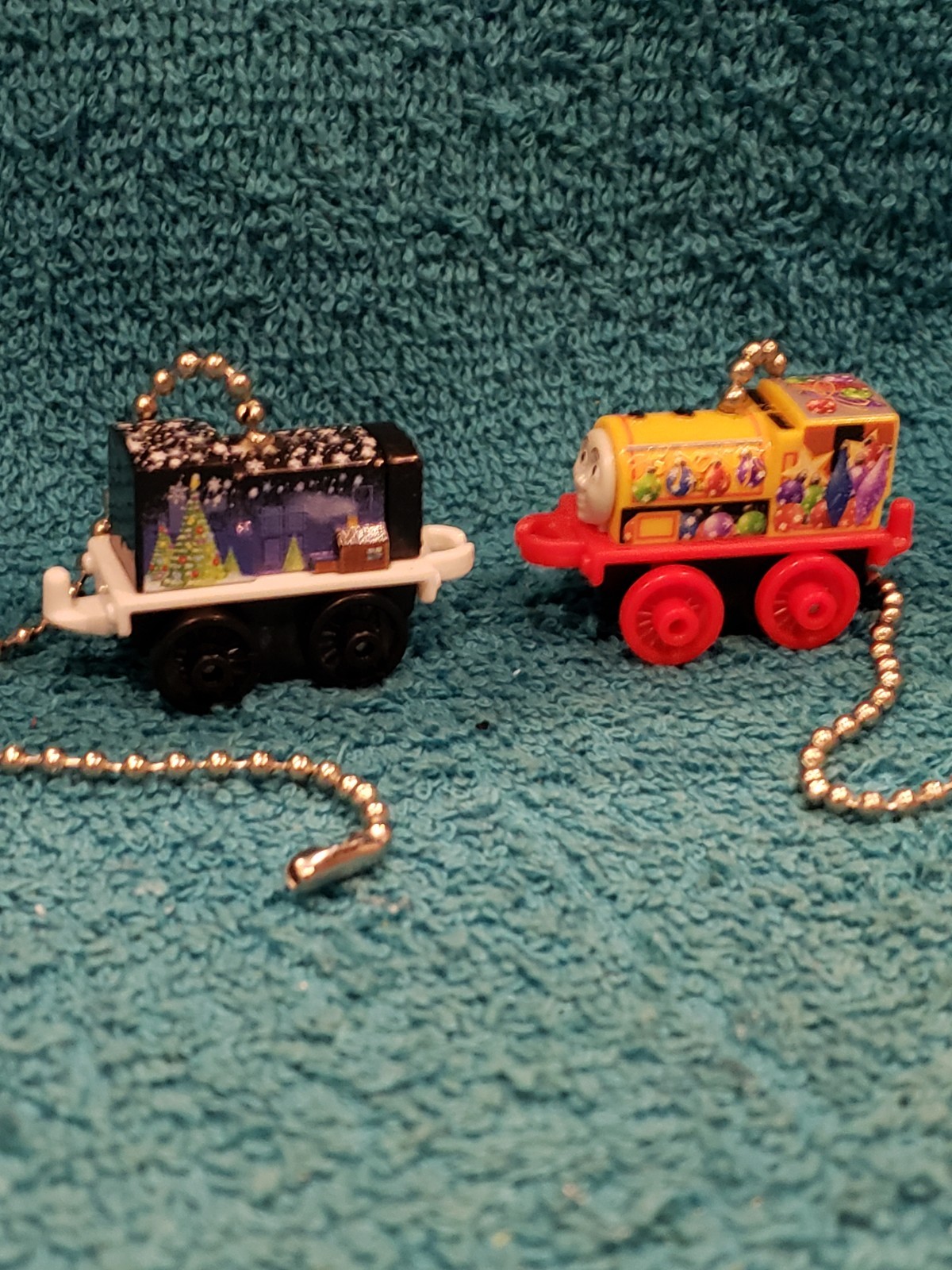 Thomas the Train Christmas Light Pull and Fan Pull Set - Thomas The Train