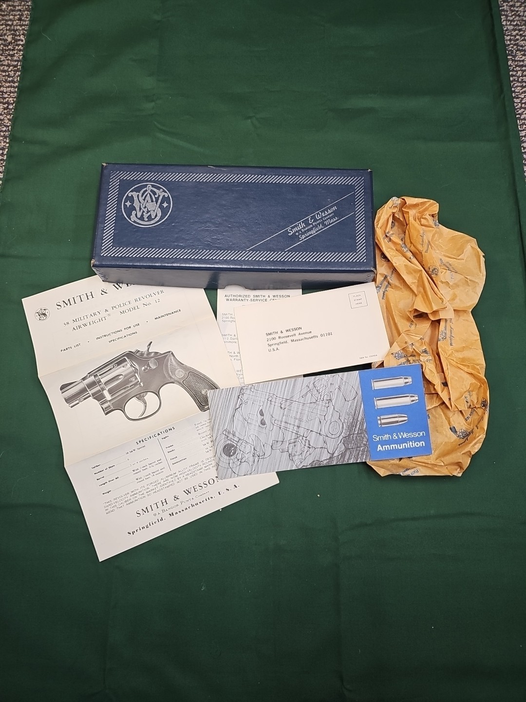 Smith & Wesson .38 Military & Police Airweight Box S&W Vintage Original & Papers
