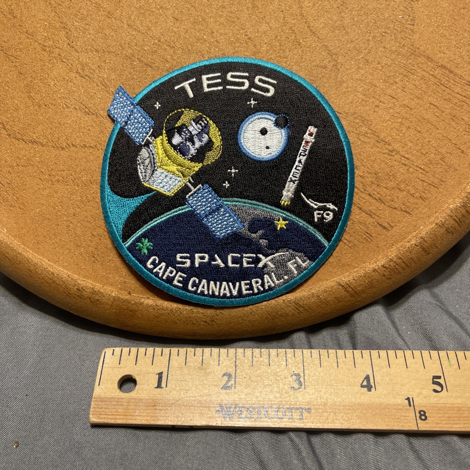 Authentic TESS SPACEX FALCON-9 - CCAFS Launch SATELLITE Mission Employee PATCH