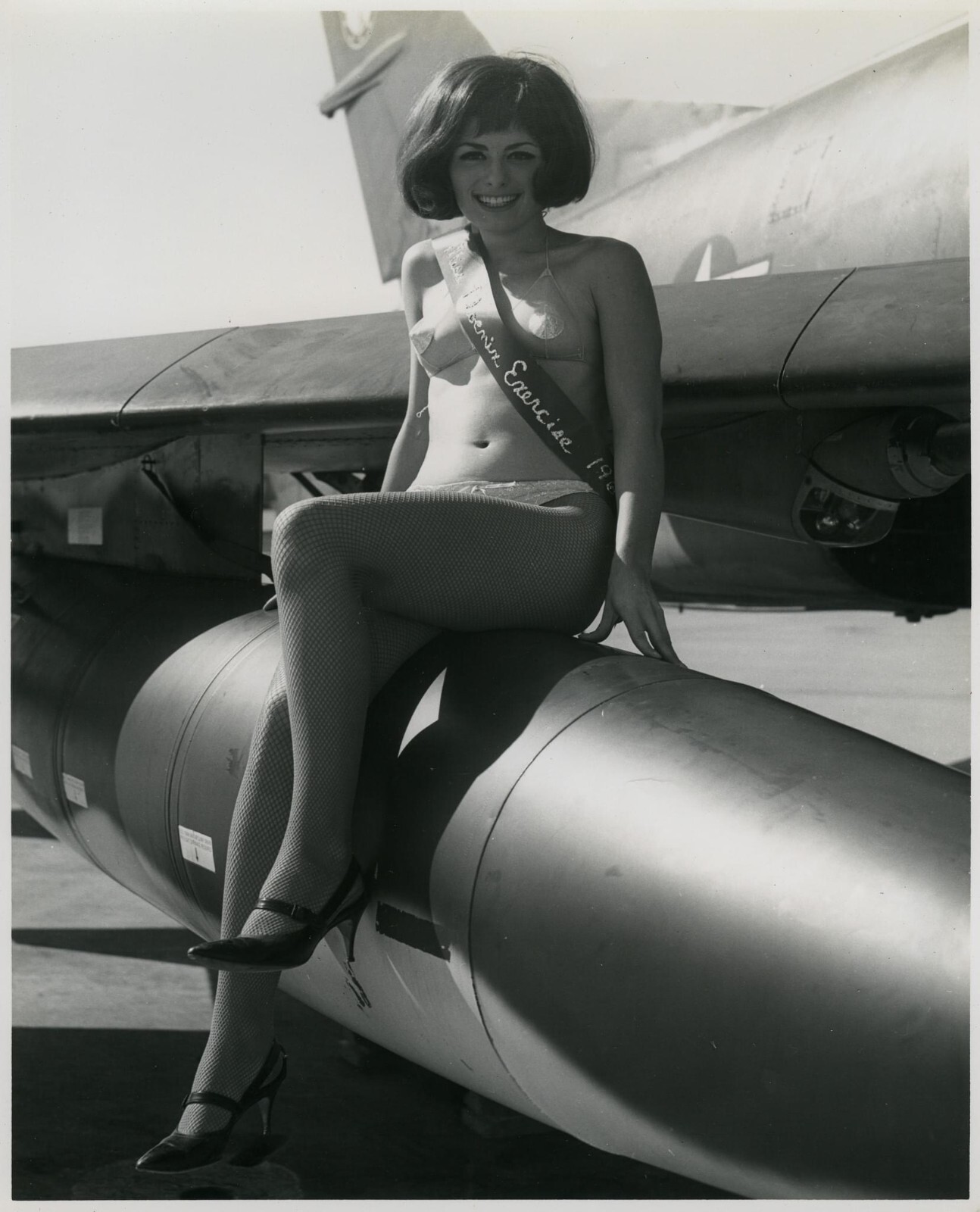Cold War Vietnam Era Photo Beauty Queen Contest Models and Jets Pinups   8513