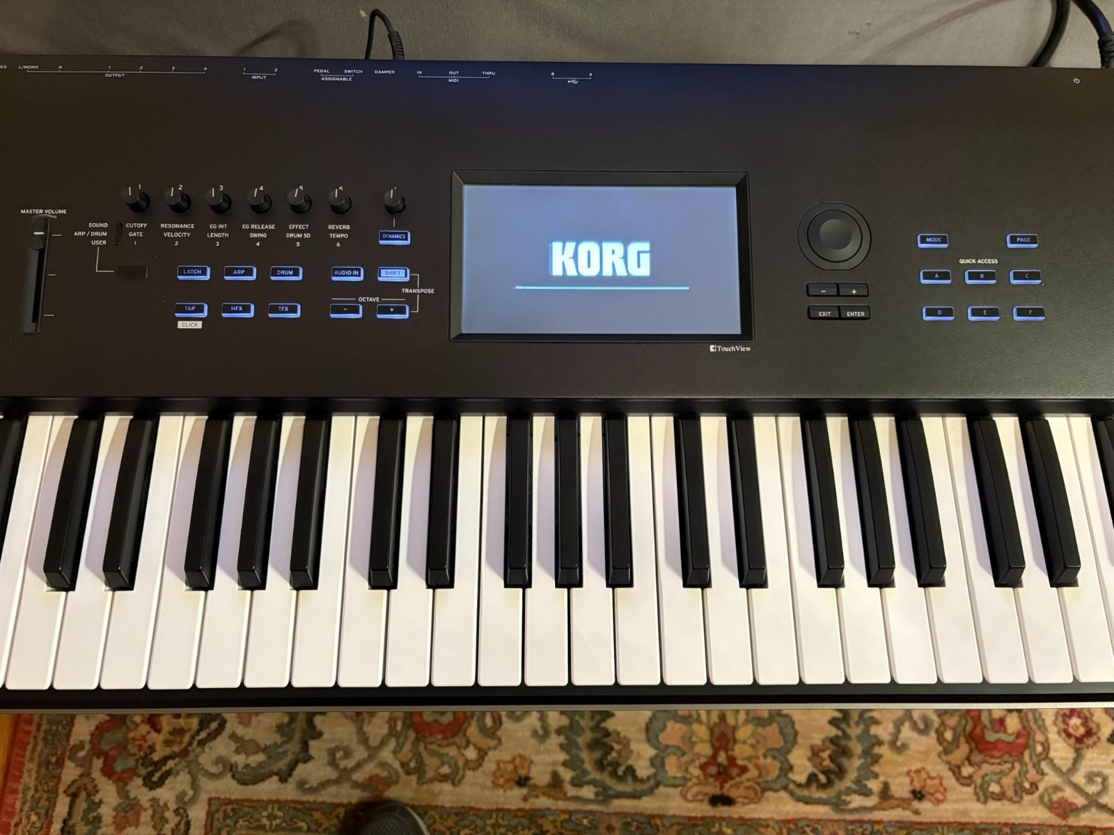 Korg NAUTILUS73 73-key Performance Synth/ Workstation Mint Condition