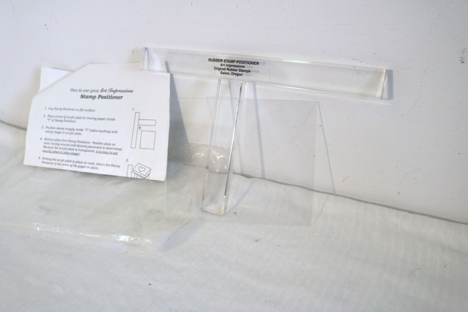 ART IMPRESSIONS RUBBER STAMP POSITIONER IN ORIGINAL PACKAGE WITH INSTRUCTIONS