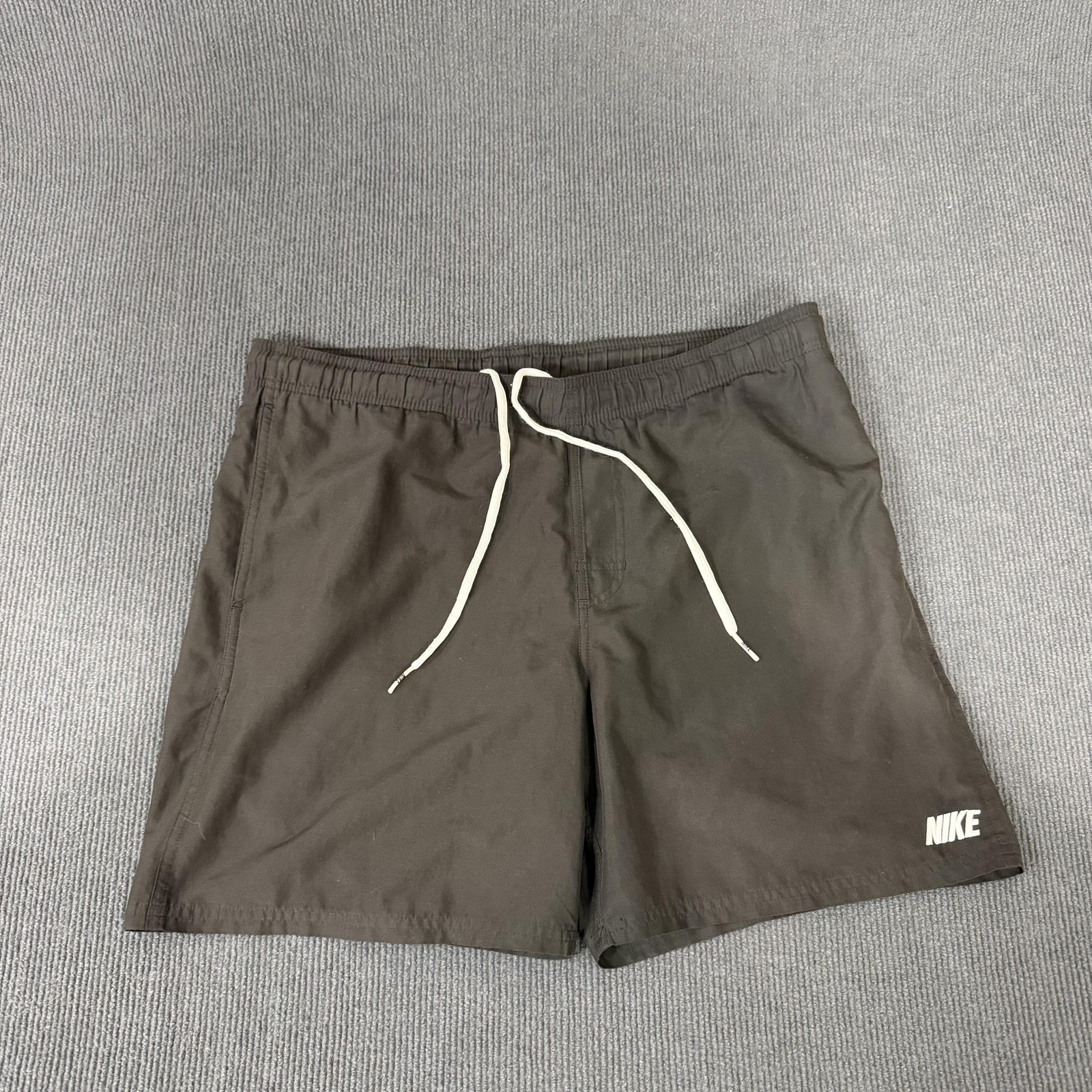 Nike Shorts Mens Medium Green Swim Mesh Lined Quick Dry Elastic Waist Pockets
