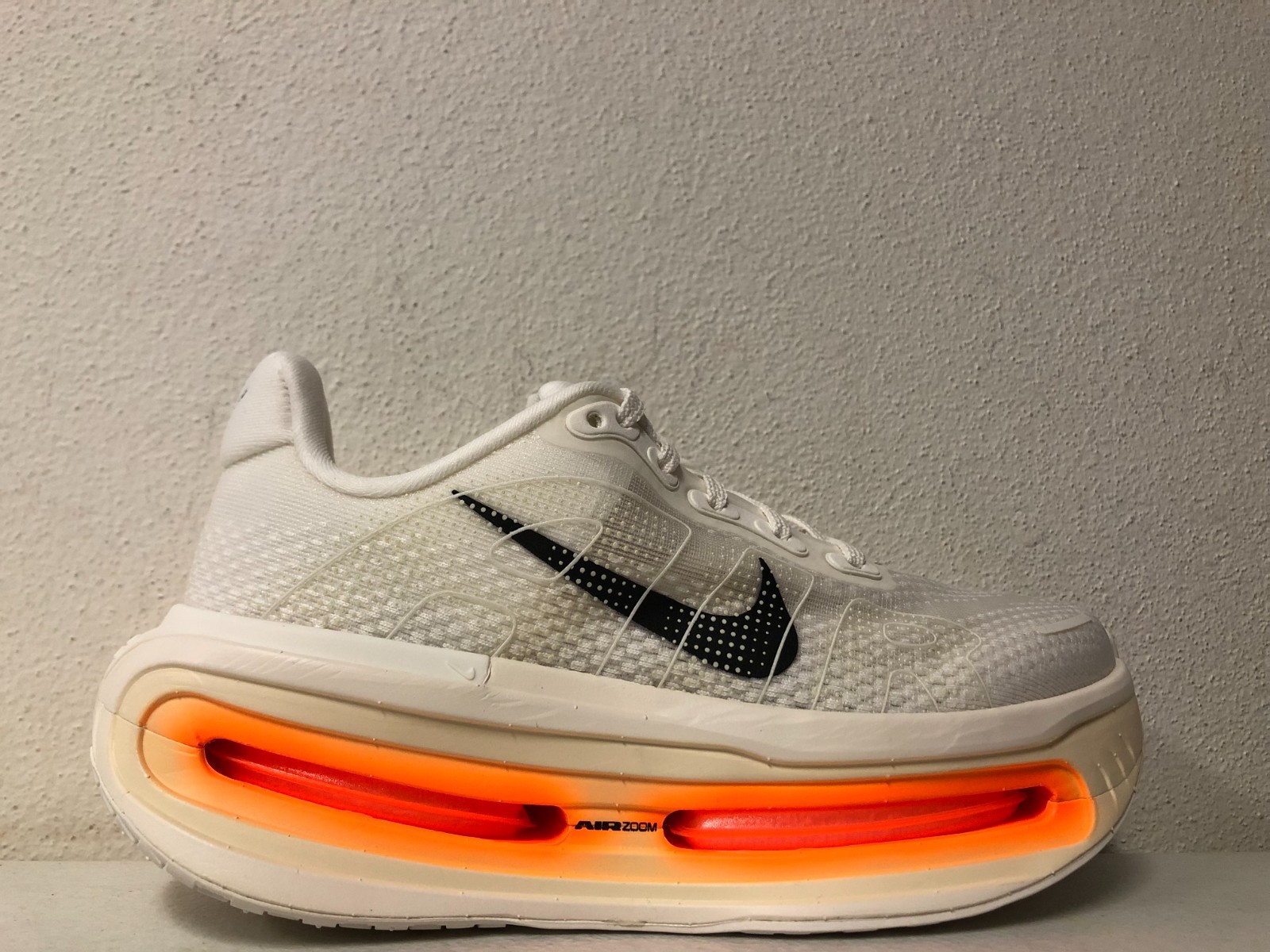 Nike Vomero Premium Sail Black Coconut Milk IQ4035-100 Size 3.5M / 5W