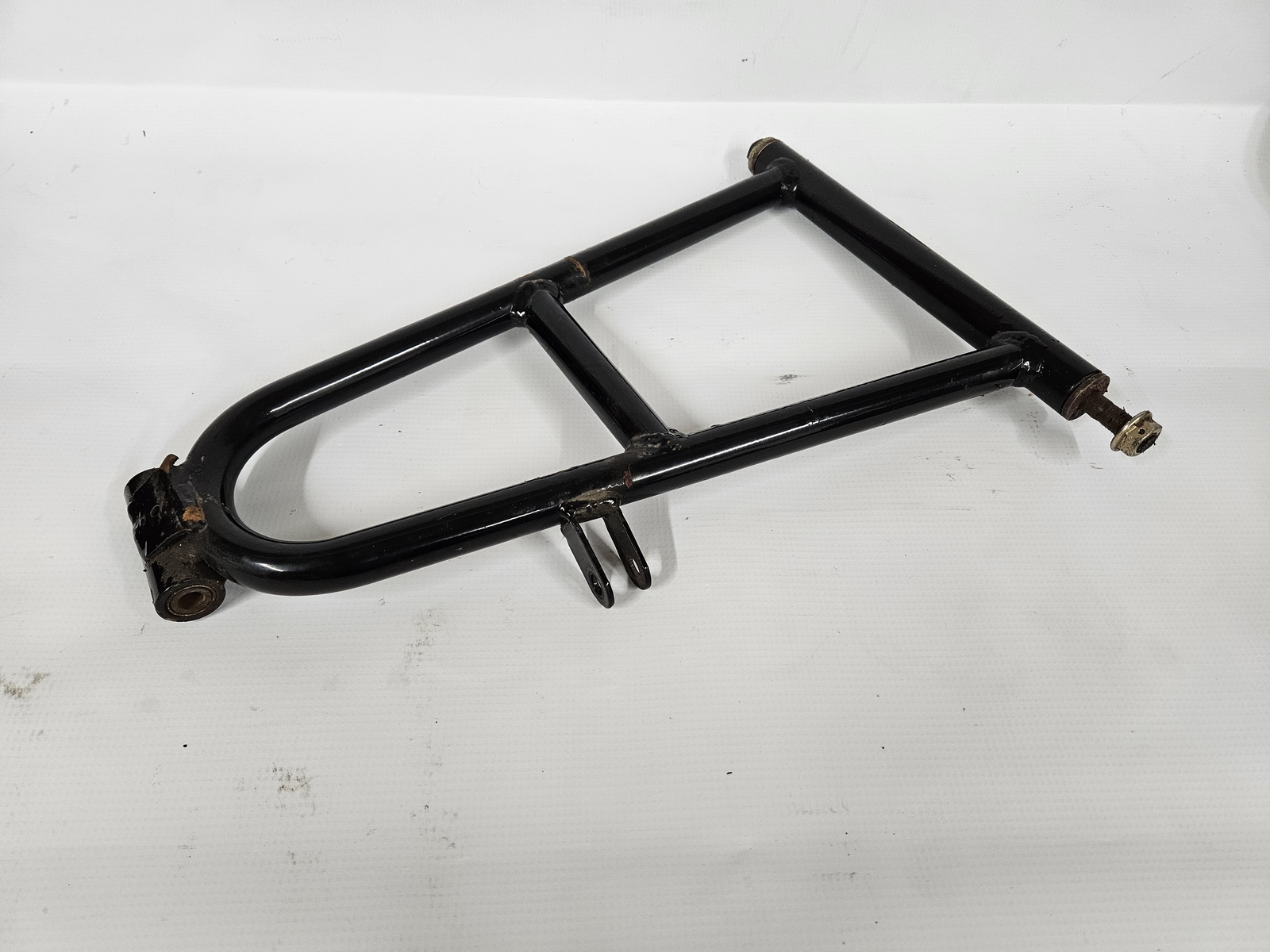 LEFT FRONT LOWER SUSPENSION CONTROL A ARM  0703-533