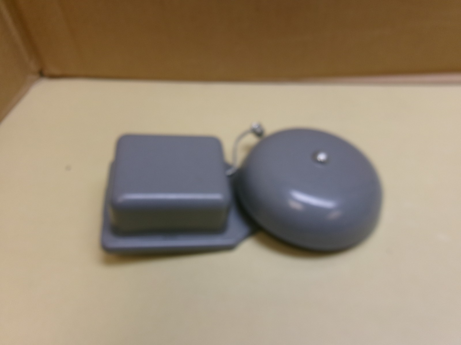Edwards GS 55-4AM Bell, 6-8 VDC, 8-10 VAC