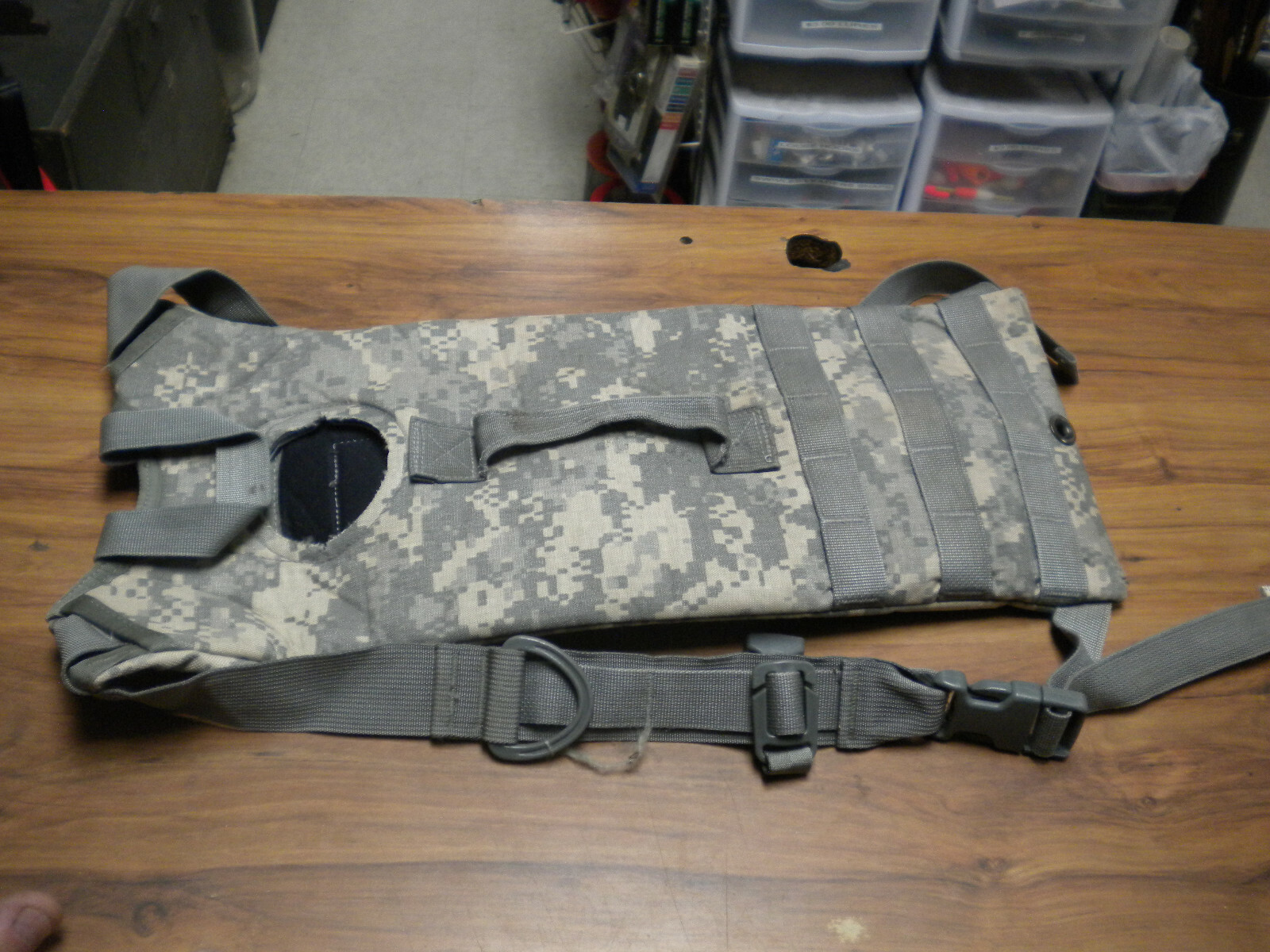 US Military ACU Molle II Hydration Carrier, NO BLADDER, see pictures , #2