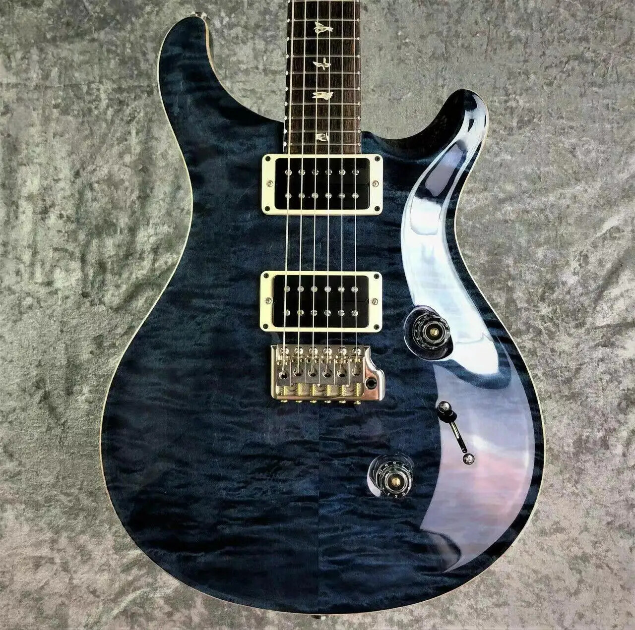Hot Sale 6 String Electric Guitar Mahogany Body Finish Blue Quilted Maple