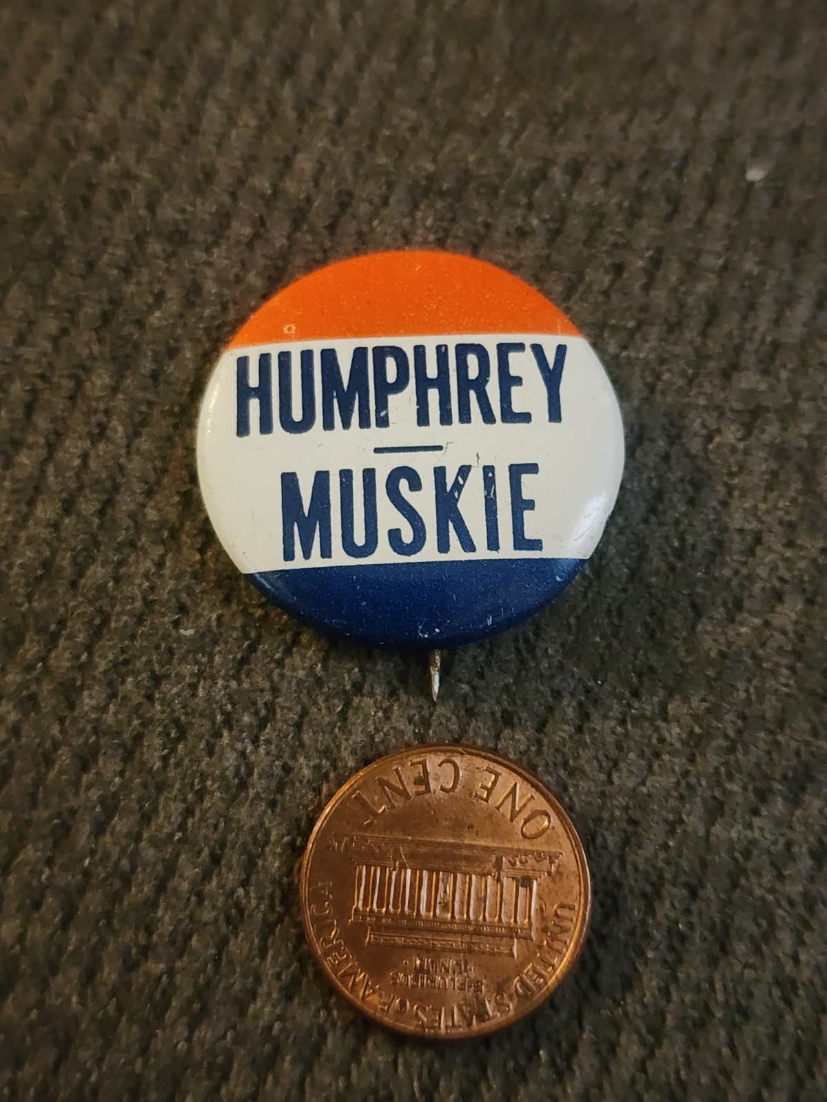 1968 Presidential Campaign Hubert Humphrey Muskie Pin Back Button P201