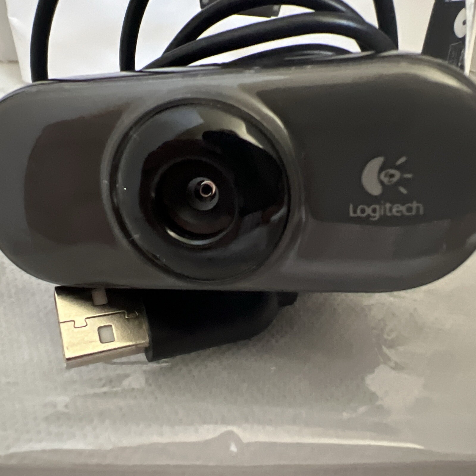 Logitech C210(V-U0019) Webcam W Manual New Without Box