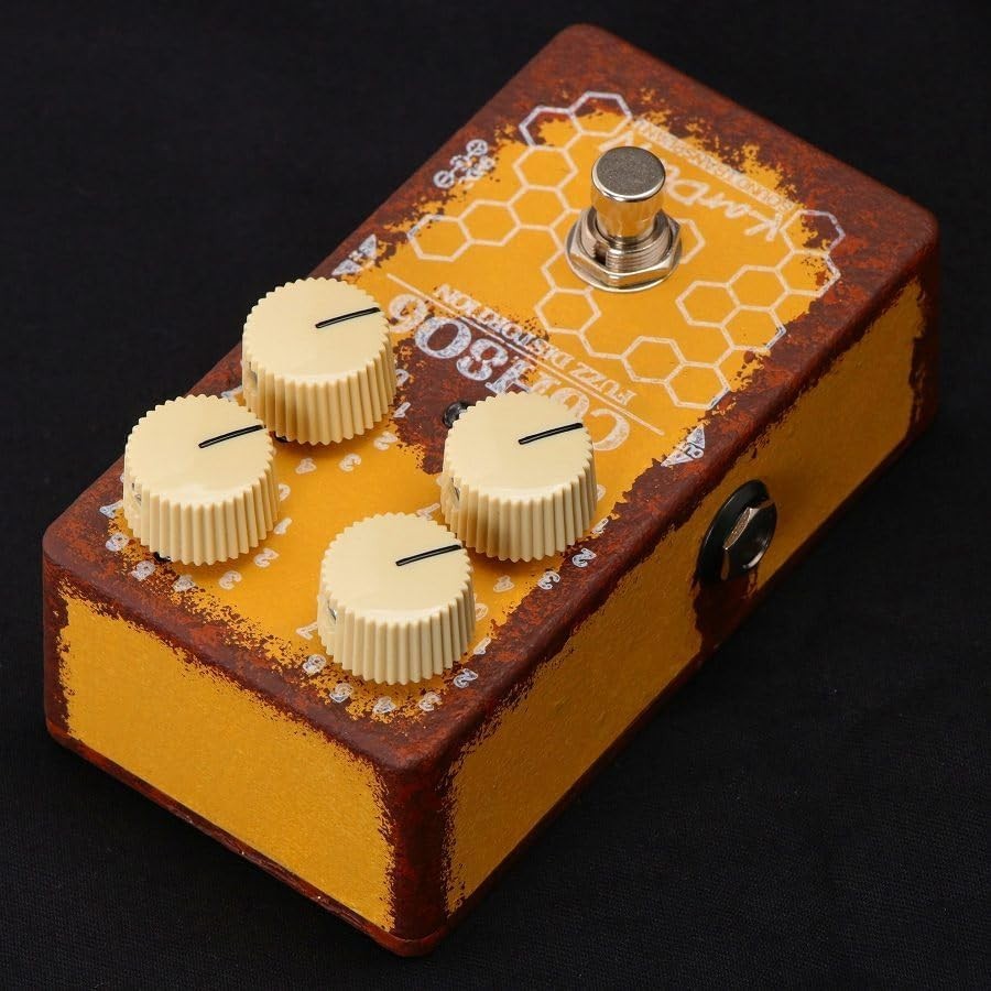 KarDiaN / C6H8O6 "Vitamin C" Fuzz Push Button New