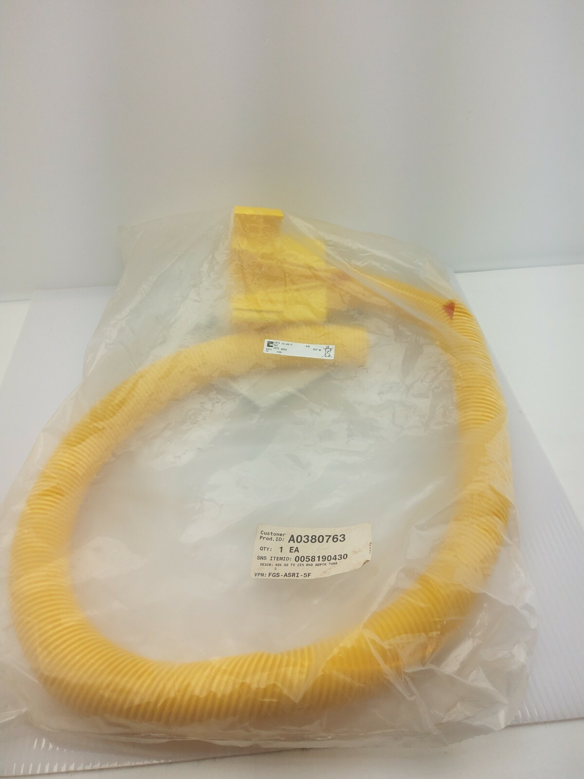 NEW FGS-ASRI-5F ADC TE COMMSCOPE 4x4 ROUND-SQUARE ADAPTER W/ 5 FT FLEX TUBE