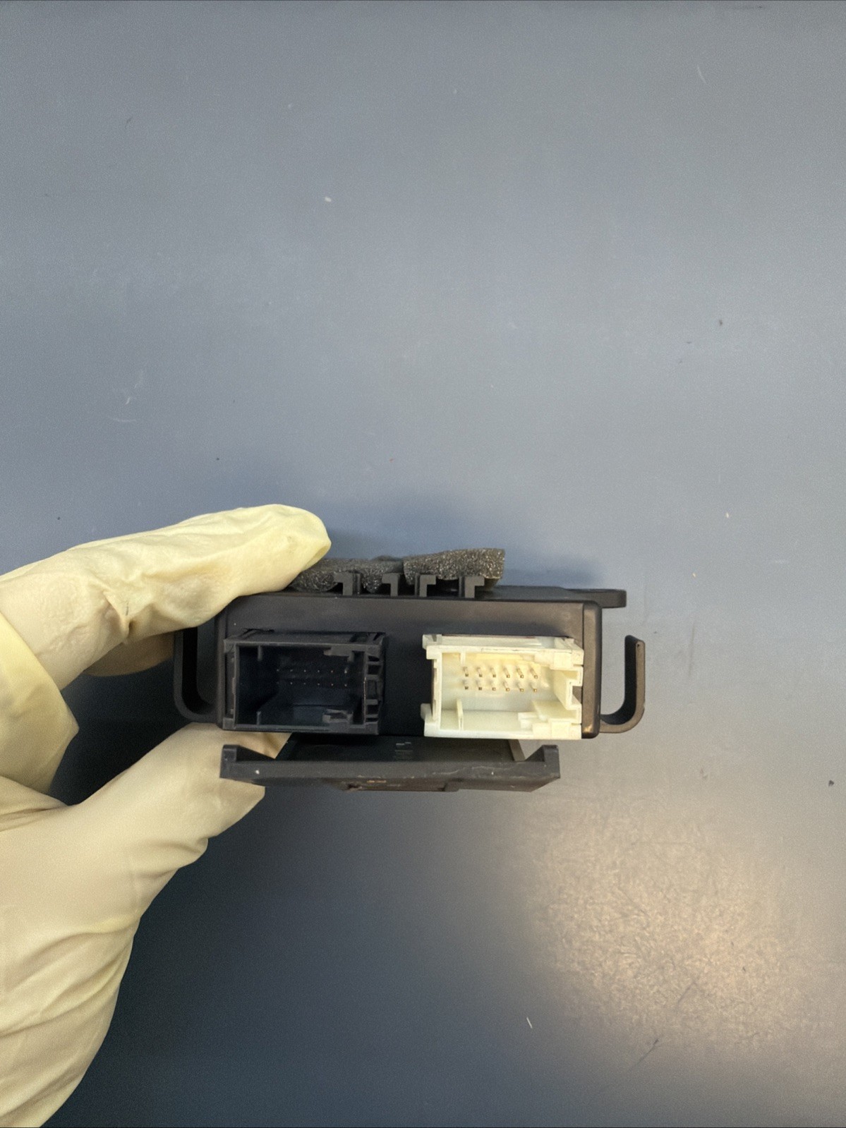 01-06 BMW E46 3-SERIES FRONT LEFT MIRROR MEMORY CONTROL MODULE OEM 6913364