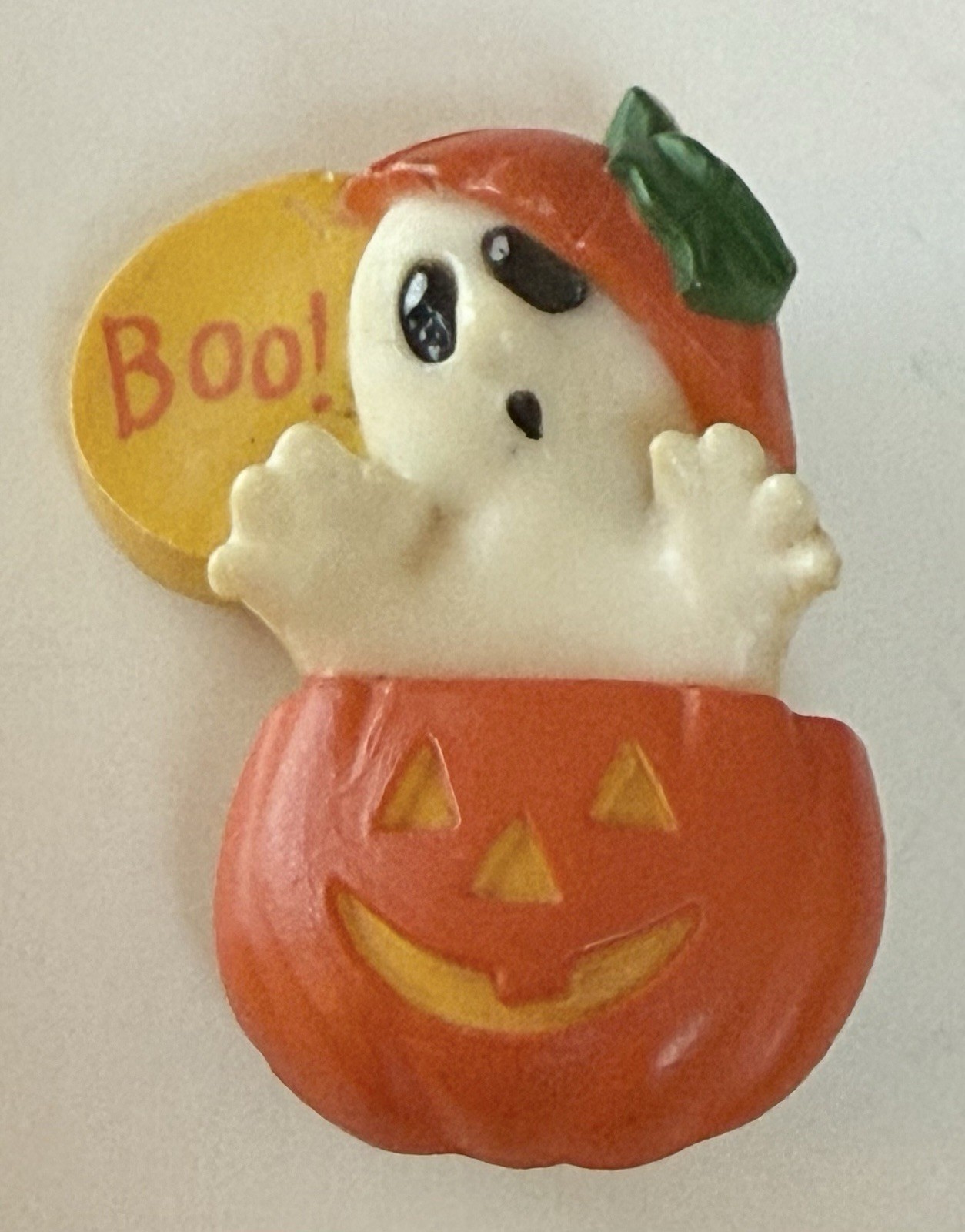 Hallmark Halloween Pin Brooch: Boo! Ghost Hiding in Pumpkin 2"