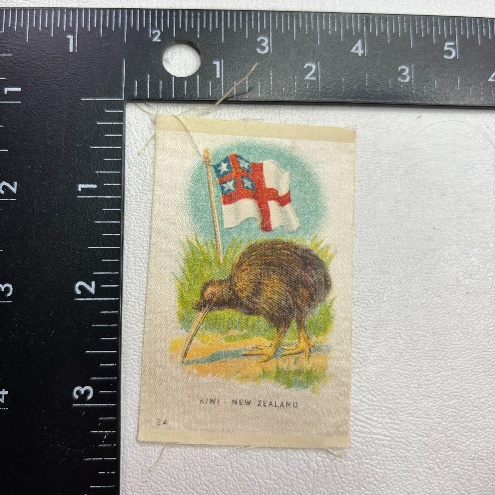 VTG c 1910s Country Flag & Animal NEW ZEALAND KIWI Tobacco Silk Patch 392T