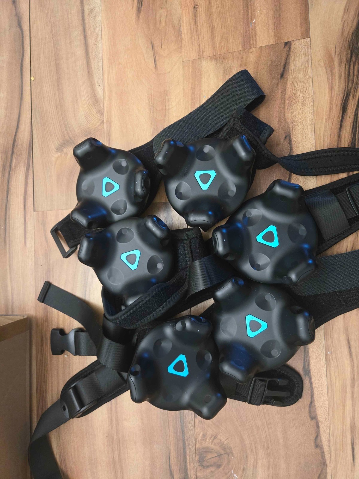 HTC VIVE VRchat Full Body Tracking Kit 7 Trackers FBT