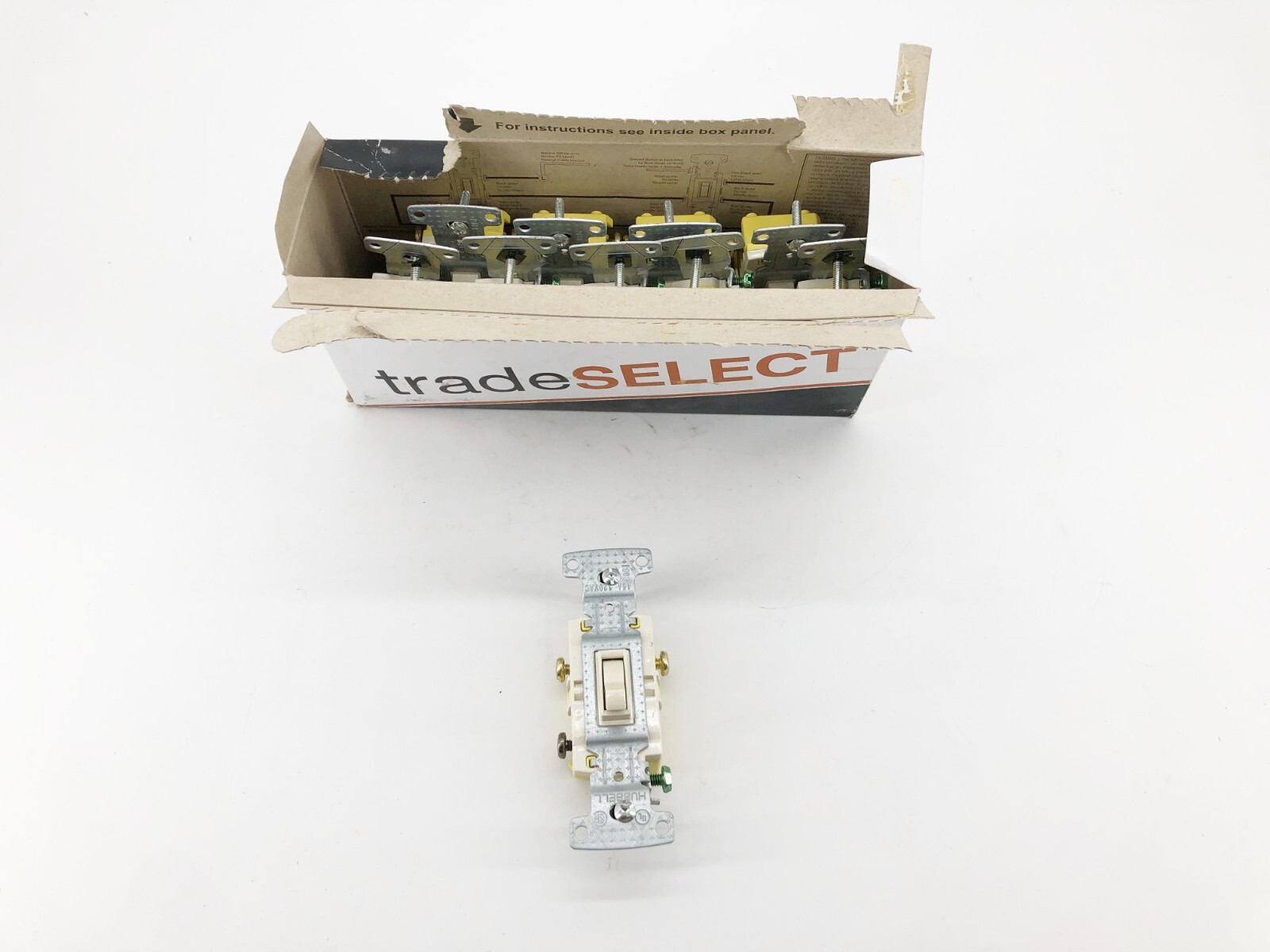 Box of 10 New Hubbell RS315LA Toggle Switches 3-Way 15A 120V GRD