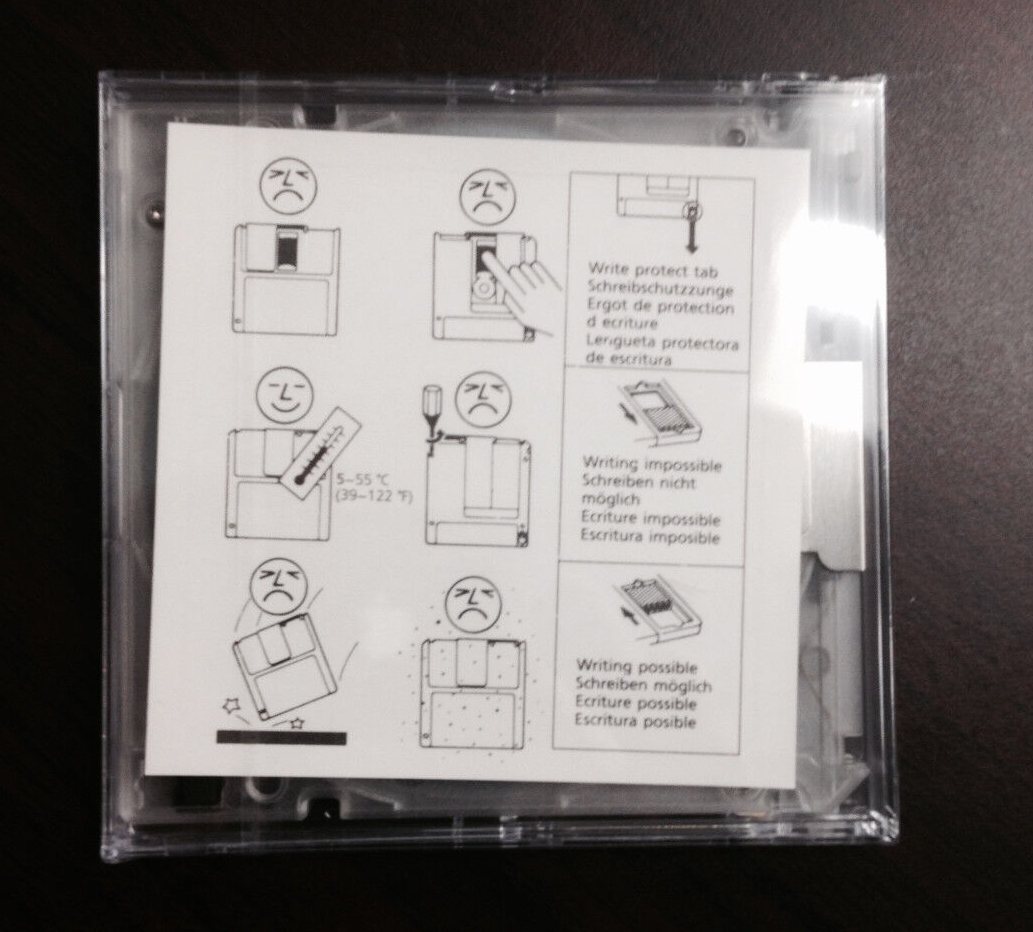 EMTEC 3.5" REWRITABLE 128MB MO (MAGNETO OPTICAL DISK) MAC FORMATTED