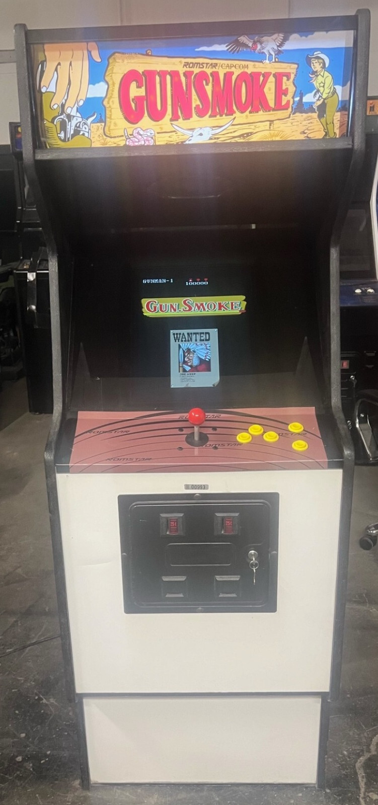 GUN SMOKE ARCADE MACHINE by CAPCOM 1985 (Excellent Condition)