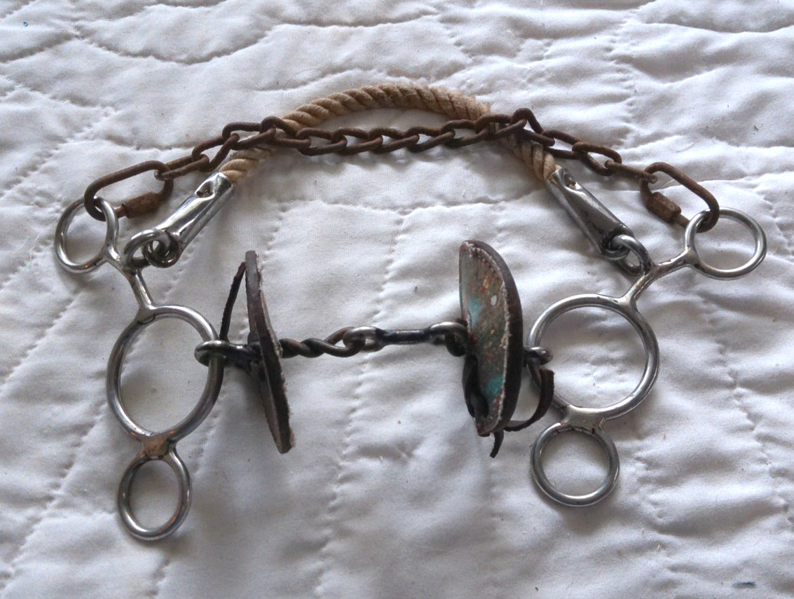 5 " COMBO HACKAMORE ROPE NOSE TWISTED CURVE DOG BONE MOUTH, W/CHEEK GUARDS