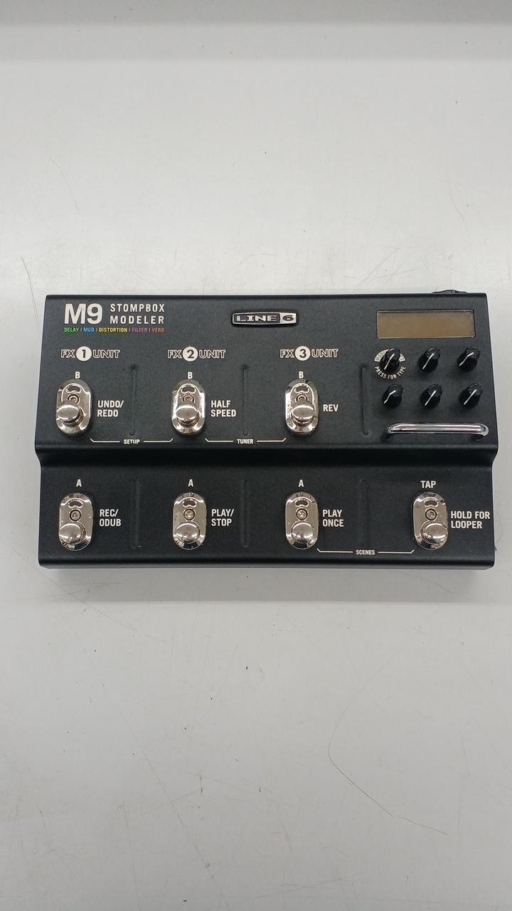 Line6 M9 Stompbox Modeler Multi-Effects Guitar Effect Pedal