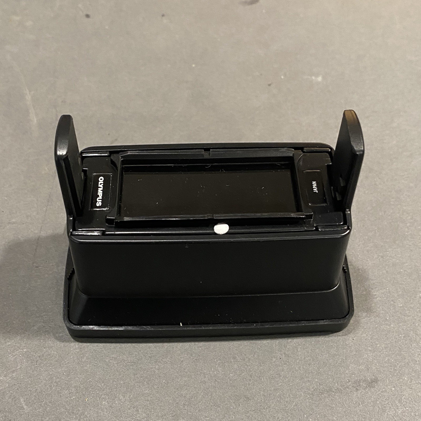 OLYMPUS OM System Electronic Flash Zoom Adapter T 32