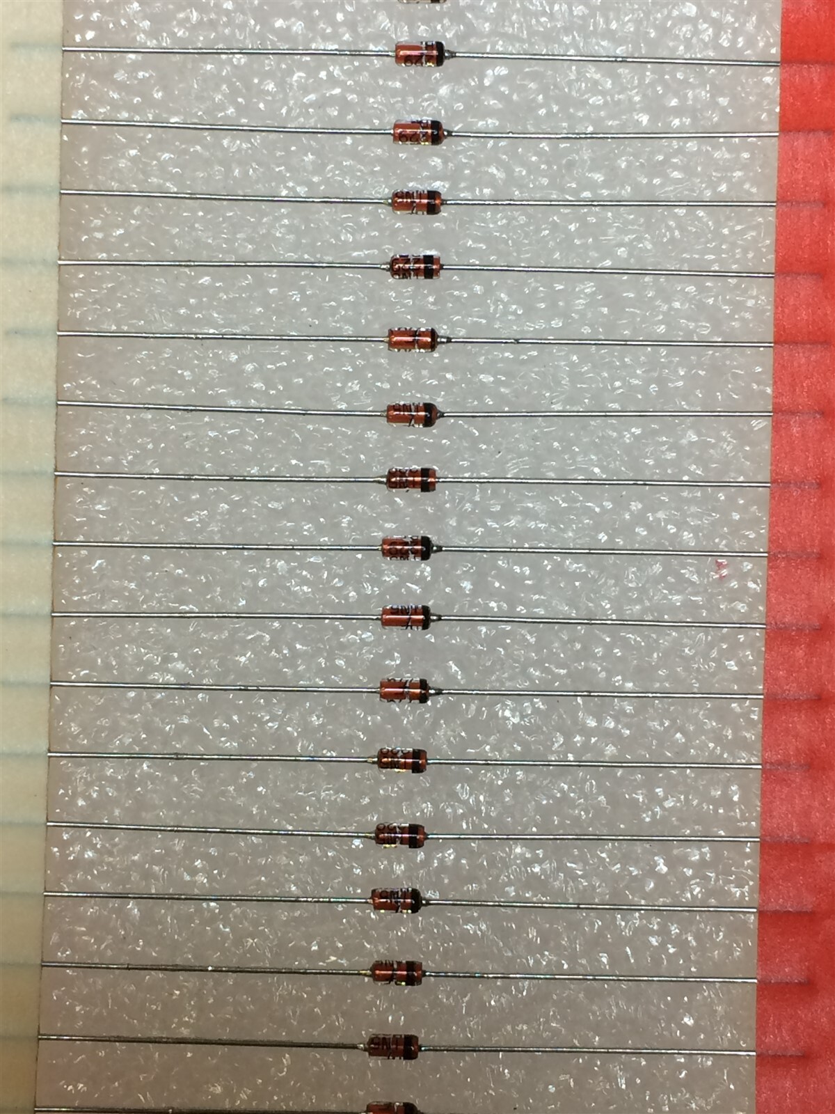 1N5229B FAIRCHILD DIODE ZENER 4.3V 500MW DO35 100 PIECES